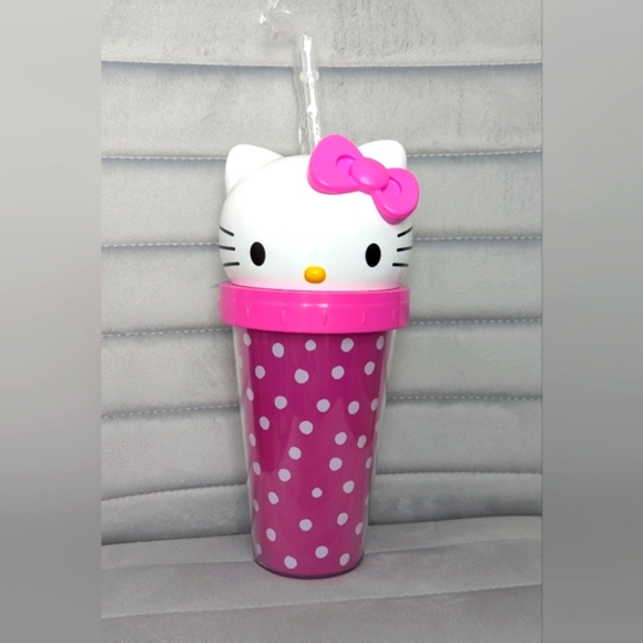 NWOT Hello Kitty Plastic Pink Polka Dot Tumbler/Water Bottle/Glass/Cup - Picture 1 of 8
